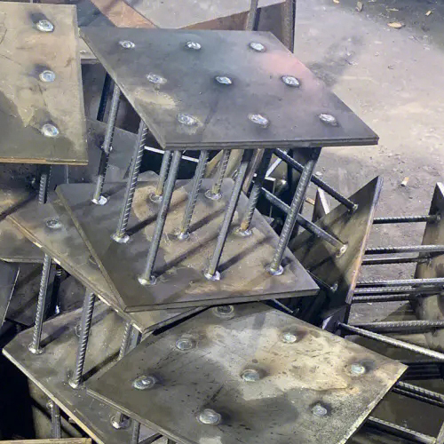 在确定通辽预埋件位置时，需要考虑以下几点